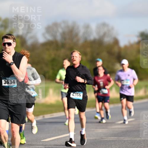 12.04.2026 - 45. Internationalen Wilhelmsburger Insellauf Dr. Thomas Lammeyer http://msf.ph/oto/9432198 12.04.2026 09:14:11 Laufen 3634, 4766 meine-sportfotos.de