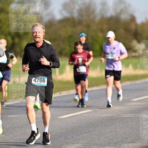 12.04.2026 - 45. Internationalen Wilhelmsburger Insellauf Dr. Thomas Lammeyer http://msf.ph/oto/9432204 12.04.2026 09:14:13 Laufen 4766 meine-sportfotos.de
