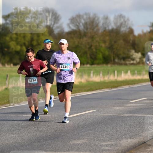 12.04.2026 - 45. Internationalen Wilhelmsburger Insellauf Dr. Thomas Lammeyer http://msf.ph/oto/9432212 12.04.2026 09:14:15 Laufen 4749, 4214 meine-sportfotos.de