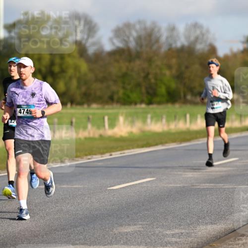 12.04.2026 - 45. Internationalen Wilhelmsburger Insellauf Dr. Thomas Lammeyer http://msf.ph/oto/9432217 12.04.2026 09:14:16 Laufen 4214, 42, 4749, 4895 meine-sportfotos.de