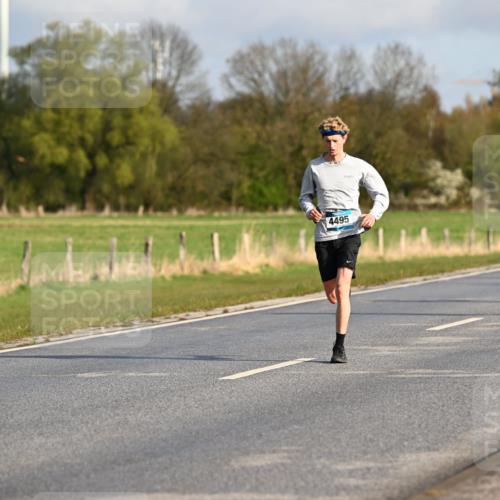 12.04.2026 - 45. Internationalen Wilhelmsburger Insellauf Dr. Thomas Lammeyer http://msf.ph/oto/9432223 12.04.2026 09:14:17 Laufen 4495, 5522, 5764 meine-sportfotos.de