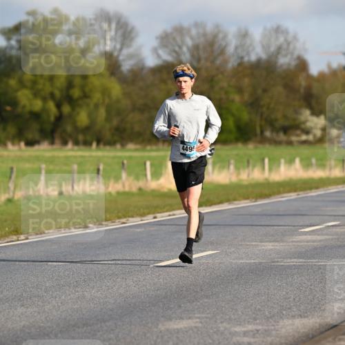 12.04.2026 - 45. Internationalen Wilhelmsburger Insellauf Dr. Thomas Lammeyer http://msf.ph/oto/9432228 12.04.2026 09:14:17 Laufen 4495, 5522, 5764 meine-sportfotos.de
