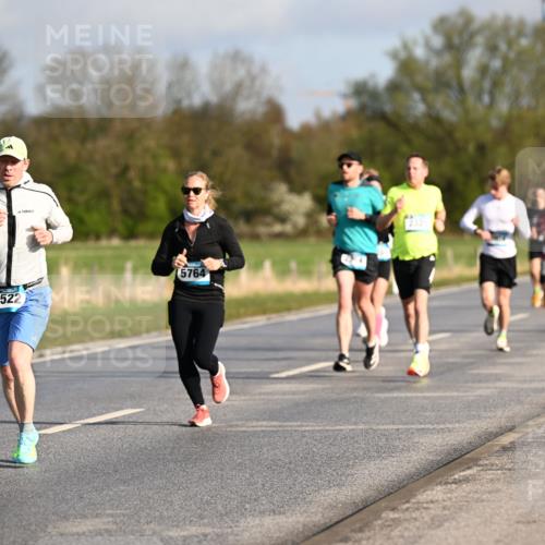 12.04.2026 - 45. Internationalen Wilhelmsburger Insellauf Dr. Thomas Lammeyer http://msf.ph/oto/9432245 12.04.2026 09:14:21 Laufen 5522, 5764 meine-sportfotos.de