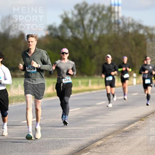 12.04.2026 - 45. Internationalen Wilhelmsburger Insellauf Dr. Thomas Lammeyer http://msf.ph/oto/9432333 12.04.2026 09:14:37 Laufen 3929, 5843 meine-sportfotos.de