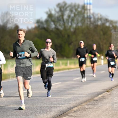 12.04.2026 - 45. Internationalen Wilhelmsburger Insellauf Dr. Thomas Lammeyer http://msf.ph/oto/9432334 12.04.2026 09:14:37 Laufen 3929, 5843 meine-sportfotos.de