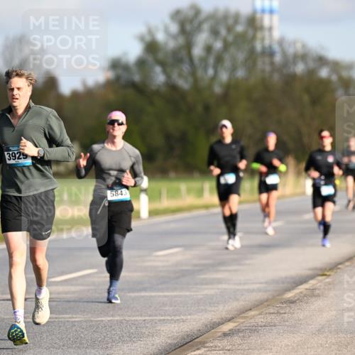 12.04.2026 - 45. Internationalen Wilhelmsburger Insellauf Dr. Thomas Lammeyer http://msf.ph/oto/9432337 12.04.2026 09:14:38 Laufen 3929, 5843 meine-sportfotos.de