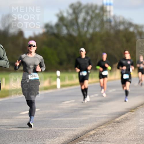 12.04.2026 - 45. Internationalen Wilhelmsburger Insellauf Dr. Thomas Lammeyer http://msf.ph/oto/9432342 12.04.2026 09:14:39 Laufen 3929, 5843 meine-sportfotos.de