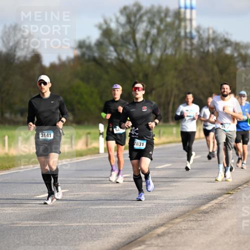 12.04.2026 - 45. Internationalen Wilhelmsburger Insellauf Dr. Thomas Lammeyer http://msf.ph/oto/9432363 12.04.2026 09:14:42 Laufen 54, 3141, 2831, 4322 meine-sportfotos.de