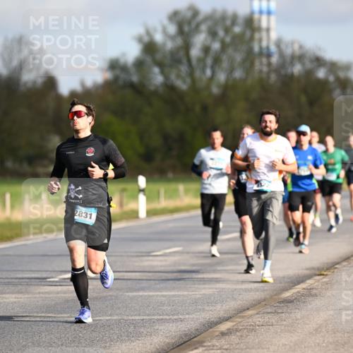 12.04.2026 - 45. Internationalen Wilhelmsburger Insellauf Dr. Thomas Lammeyer http://msf.ph/oto/9432373 12.04.2026 09:14:44 Laufen 41, 2831 meine-sportfotos.de