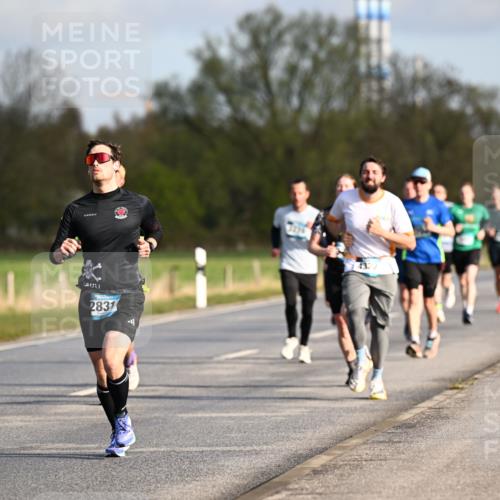 12.04.2026 - 45. Internationalen Wilhelmsburger Insellauf Dr. Thomas Lammeyer http://msf.ph/oto/9432374 12.04.2026 09:14:44 Laufen 2831, 432 meine-sportfotos.de