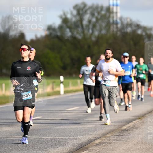 12.04.2026 - 45. Internationalen Wilhelmsburger Insellauf Dr. Thomas Lammeyer http://msf.ph/oto/9432376 12.04.2026 09:14:44 Laufen 2831, 4322 meine-sportfotos.de