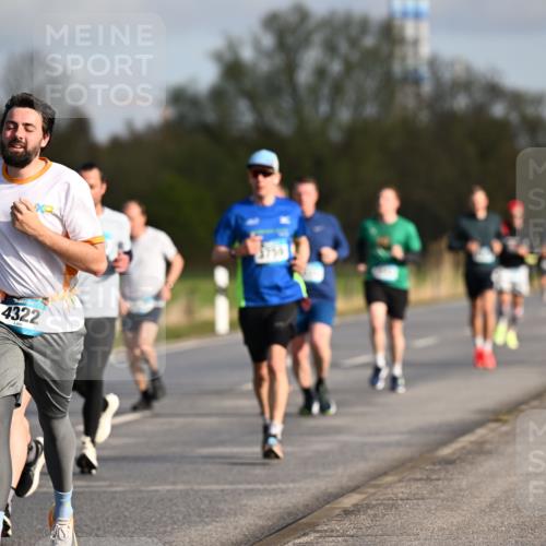 12.04.2026 - 45. Internationalen Wilhelmsburger Insellauf Dr. Thomas Lammeyer http://msf.ph/oto/9432399 12.04.2026 09:14:48 Laufen 4322, 3755 meine-sportfotos.de