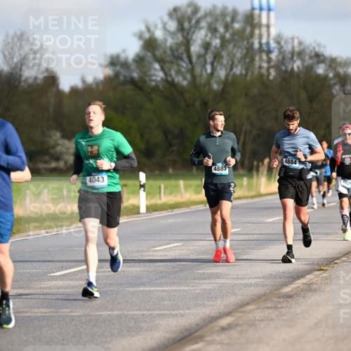 12.04.2026 - 45. Internationalen Wilhelmsburger Insellauf Dr. Thomas Lammeyer http://msf.ph/oto/9432422 12.04.2026 09:14:52 Laufen 5331, 4043, 4883, 4884, 4829 meine-sportfotos.de