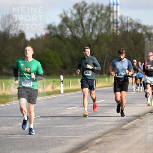 12.04.2026 - 45. Internationalen Wilhelmsburger Insellauf Dr. Thomas Lammeyer http://msf.ph/oto/9432426 12.04.2026 09:14:52 Laufen 5331, 4043, 4883, 4884, 29 meine-sportfotos.de