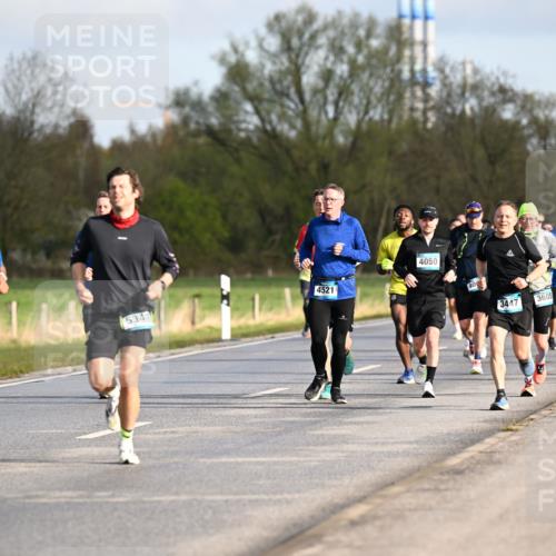 12.04.2026 - 45. Internationalen Wilhelmsburger Insellauf Dr. Thomas Lammeyer http://msf.ph/oto/9432495 12.04.2026 09:15:03 Laufen 534, 4521, 4050, 40, 3447, 3605, 3238, 314 meine-sportfotos.de
