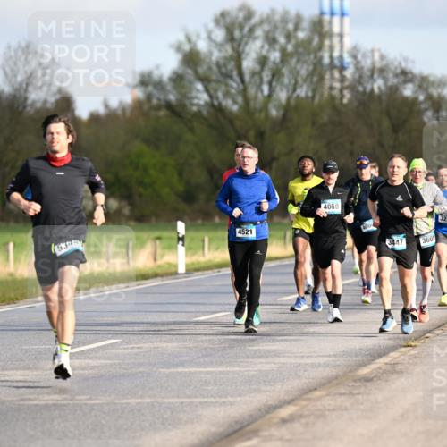 12.04.2026 - 45. Internationalen Wilhelmsburger Insellauf Dr. Thomas Lammeyer http://msf.ph/oto/9432499 12.04.2026 09:15:04 Laufen 4384, 53, 4521, 4050, 400, 3447, 3605, 1493, 3144 meine-sportfotos.de