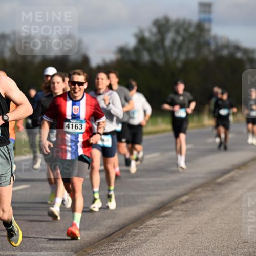 12.04.2026 - 45. Internationalen Wilhelmsburger Insellauf Dr. Thomas Lammeyer http://msf.ph/oto/9432579 12.04.2026 09:15:18 Laufen 4163, 576 meine-sportfotos.de