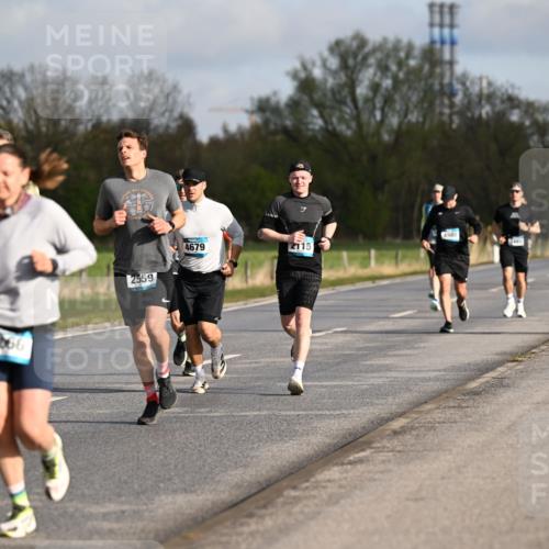12.04.2026 - 45. Internationalen Wilhelmsburger Insellauf Dr. Thomas Lammeyer http://msf.ph/oto/9432588 12.04.2026 09:15:20 Laufen 3066, 4980, 4679, 2115, 2559, 4329 meine-sportfotos.de