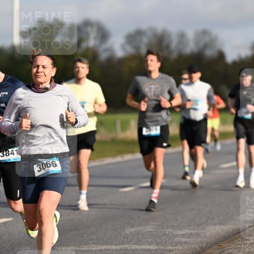 12.04.2026 - 45. Internationalen Wilhelmsburger Insellauf Dr. Thomas Lammeyer http://msf.ph/oto/9432592 12.04.2026 09:15:21 Laufen 3841, 3066 meine-sportfotos.de