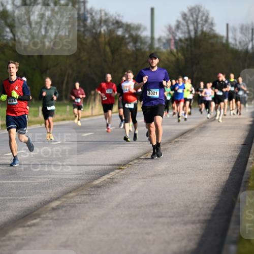12.04.2026 - 45. Internationalen Wilhelmsburger Insellauf Dr. Thomas Lammeyer http://msf.ph/oto/9432662 12.04.2026 09:15:38 Laufen 3014, 3321 meine-sportfotos.de