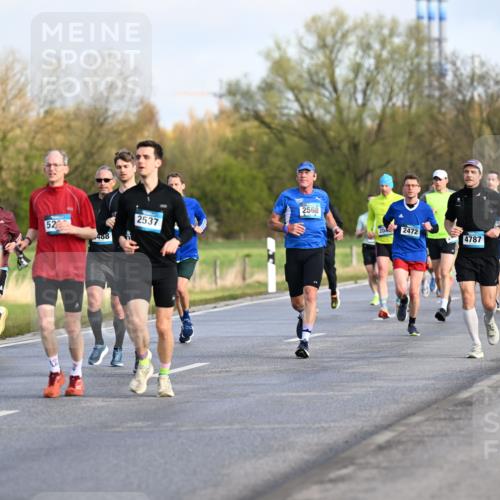 12.04.2026 - 45. Internationalen Wilhelmsburger Insellauf Dr. Thomas Lammeyer http://msf.ph/oto/9432711 12.04.2026 09:15:49 Laufen 52, 488, 2537, 2568, 204, 2472, 3629, 4439, 4787 meine-sportfotos.de