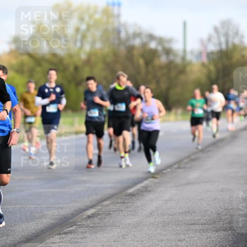 12.04.2026 - 45. Internationalen Wilhelmsburger Insellauf Dr. Thomas Lammeyer http://msf.ph/oto/9432743 12.04.2026 09:15:54 Laufen 4787 meine-sportfotos.de