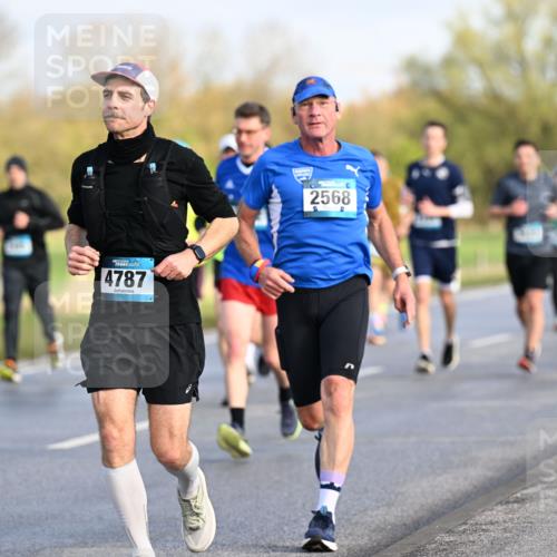 12.04.2026 - 45. Internationalen Wilhelmsburger Insellauf Dr. Thomas Lammeyer http://msf.ph/oto/9432749 12.04.2026 09:15:55 Laufen 4787, 2568 meine-sportfotos.de