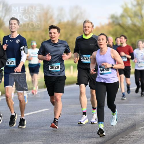 12.04.2026 - 45. Internationalen Wilhelmsburger Insellauf Dr. Thomas Lammeyer http://msf.ph/oto/9432772 12.04.2026 09:15:59 Laufen 23, 8, 3731, 3629, 2632, 4439 meine-sportfotos.de