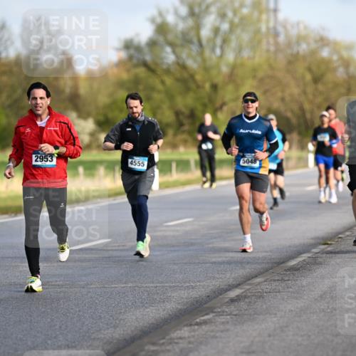 12.04.2026 - 45. Internationalen Wilhelmsburger Insellauf Dr. Thomas Lammeyer http://msf.ph/oto/9432832 12.04.2026 09:16:10 Laufen 2953, 4555, 5048, 3043 meine-sportfotos.de
