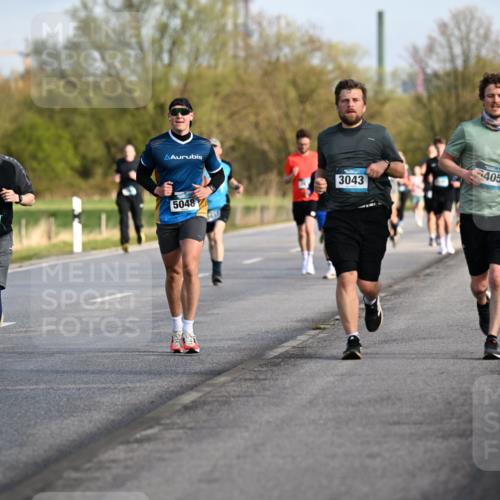 12.04.2026 - 45. Internationalen Wilhelmsburger Insellauf Dr. Thomas Lammeyer http://msf.ph/oto/9432836 12.04.2026 09:16:11 Laufen 4555, 5048, 3043, 405 meine-sportfotos.de