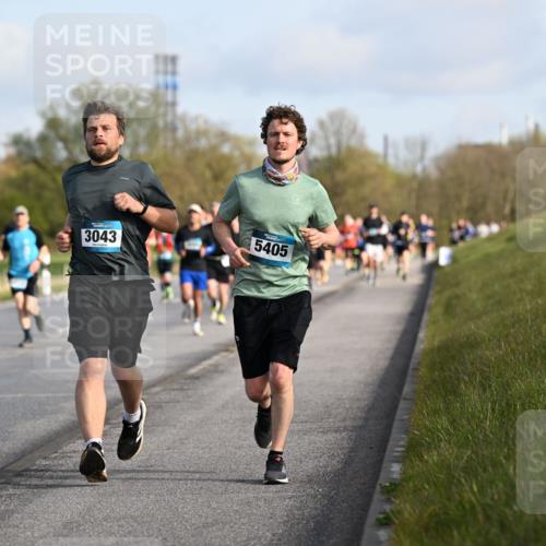 12.04.2026 - 45. Internationalen Wilhelmsburger Insellauf Dr. Thomas Lammeyer http://msf.ph/oto/9432851 12.04.2026 09:16:14 Laufen 3, 5040, 3043, 5405 meine-sportfotos.de