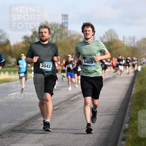 12.04.2026 - 45. Internationalen Wilhelmsburger Insellauf Dr. Thomas Lammeyer http://msf.ph/oto/9432853 12.04.2026 09:16:14 Laufen 5048, 3043, 5405 meine-sportfotos.de