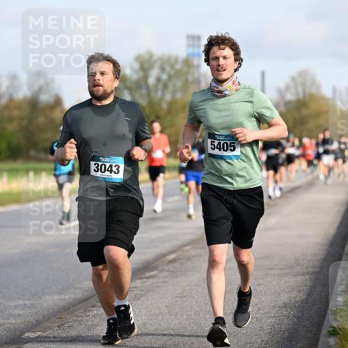12.04.2026 - 45. Internationalen Wilhelmsburger Insellauf Dr. Thomas Lammeyer http://msf.ph/oto/9432854 12.04.2026 09:16:15 Laufen 5048, 3043, 5405 meine-sportfotos.de