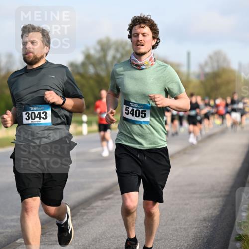 12.04.2026 - 45. Internationalen Wilhelmsburger Insellauf Dr. Thomas Lammeyer http://msf.ph/oto/9432858 12.04.2026 09:16:16 Laufen 3043, 5405 meine-sportfotos.de