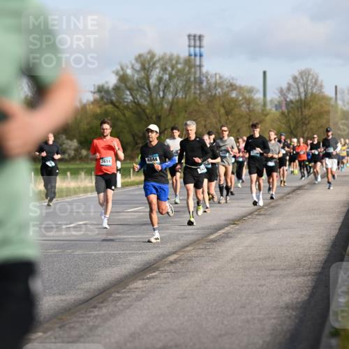 12.04.2026 - 45. Internationalen Wilhelmsburger Insellauf Dr. Thomas Lammeyer http://msf.ph/oto/9432862 12.04.2026 09:16:17 Laufen 2614, 4844 meine-sportfotos.de