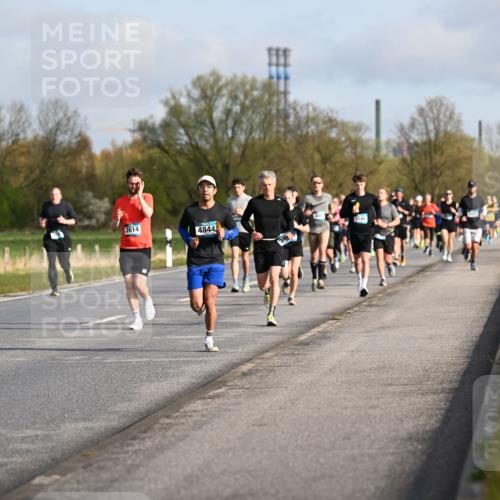 12.04.2026 - 45. Internationalen Wilhelmsburger Insellauf Dr. Thomas Lammeyer http://msf.ph/oto/9432865 12.04.2026 09:16:18 Laufen 613, 2614, 4844, 3546 meine-sportfotos.de