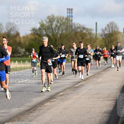12.04.2026 - 45. Internationalen Wilhelmsburger Insellauf Dr. Thomas Lammeyer http://msf.ph/oto/9432873 12.04.2026 09:16:20 Laufen 4844, 34, 3546 meine-sportfotos.de