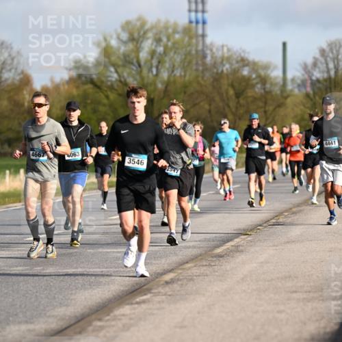 12.04.2026 - 45. Internationalen Wilhelmsburger Insellauf Dr. Thomas Lammeyer http://msf.ph/oto/9432892 12.04.2026 09:16:24 Laufen 4667, 4063, 2, 3546, 2547, 3200, 4441 meine-sportfotos.de