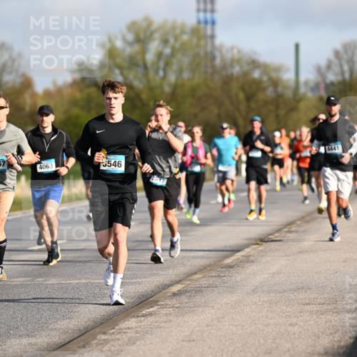 12.04.2026 - 45. Internationalen Wilhelmsburger Insellauf Dr. Thomas Lammeyer http://msf.ph/oto/9432897 12.04.2026 09:16:24 Laufen 4667, 4063, 3546, 2547 meine-sportfotos.de