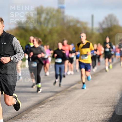 12.04.2026 - 45. Internationalen Wilhelmsburger Insellauf Dr. Thomas Lammeyer http://msf.ph/oto/9432984 12.04.2026 09:16:39 Laufen 12 meine-sportfotos.de