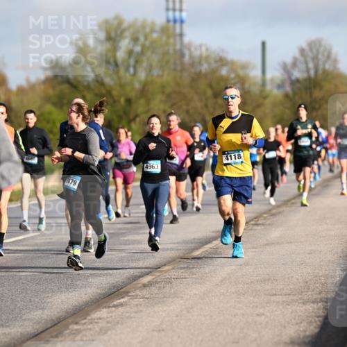 12.04.2026 - 45. Internationalen Wilhelmsburger Insellauf Dr. Thomas Lammeyer http://msf.ph/oto/9432985 12.04.2026 09:16:40 Laufen 08, 2479, 4963, 4118 meine-sportfotos.de
