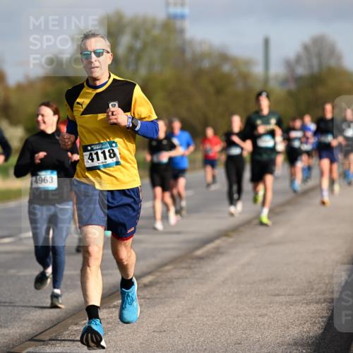 12.04.2026 - 45. Internationalen Wilhelmsburger Insellauf Dr. Thomas Lammeyer http://msf.ph/oto/9433003 12.04.2026 09:16:43 Laufen 4963, 4118 meine-sportfotos.de