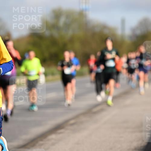 12.04.2026 - 45. Internationalen Wilhelmsburger Insellauf Dr. Thomas Lammeyer http://msf.ph/oto/9433012 12.04.2026 09:16:44 Laufen 45, 4118 meine-sportfotos.de