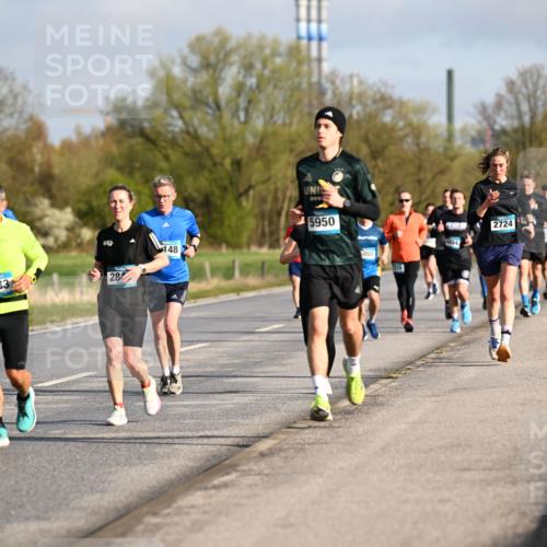 12.04.2026 - 45. Internationalen Wilhelmsburger Insellauf Dr. Thomas Lammeyer http://msf.ph/oto/9433018 12.04.2026 09:16:46 Laufen 2406, 2633, 28, 148, 5950, 050, 2724 meine-sportfotos.de