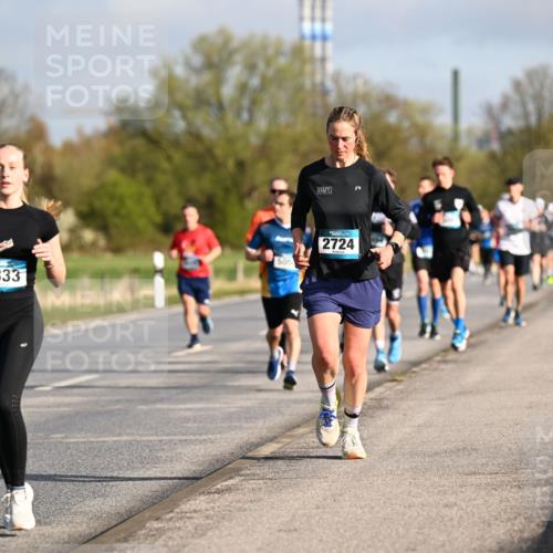 12.04.2026 - 45. Internationalen Wilhelmsburger Insellauf Dr. Thomas Lammeyer http://msf.ph/oto/9433036 12.04.2026 09:16:50 Laufen 4333, 2724 meine-sportfotos.de