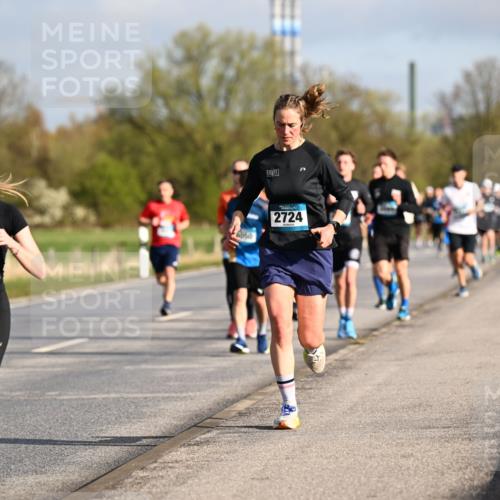 12.04.2026 - 45. Internationalen Wilhelmsburger Insellauf Dr. Thomas Lammeyer http://msf.ph/oto/9433038 12.04.2026 09:16:50 Laufen 4333, 2724 meine-sportfotos.de