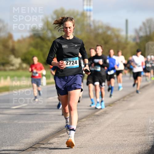 12.04.2026 - 45. Internationalen Wilhelmsburger Insellauf Dr. Thomas Lammeyer http://msf.ph/oto/9433046 12.04.2026 09:16:52 Laufen 2724 meine-sportfotos.de