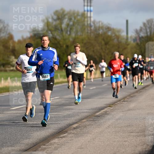 12.04.2026 - 45. Internationalen Wilhelmsburger Insellauf Dr. Thomas Lammeyer http://msf.ph/oto/9433084 12.04.2026 09:16:57 Laufen 4882, 3087, 3830 meine-sportfotos.de