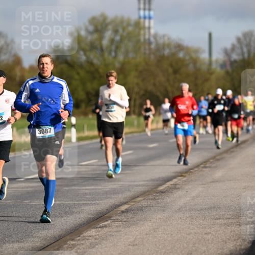 12.04.2026 - 45. Internationalen Wilhelmsburger Insellauf Dr. Thomas Lammeyer http://msf.ph/oto/9433088 12.04.2026 09:16:58 Laufen 32, 3087 meine-sportfotos.de