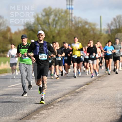 12.04.2026 - 45. Internationalen Wilhelmsburger Insellauf Dr. Thomas Lammeyer http://msf.ph/oto/9433175 12.04.2026 09:17:12 Laufen 5567, 252, 2379 meine-sportfotos.de